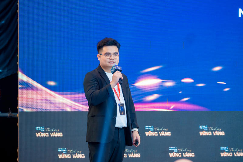 Ông Nguyễn Đỗ Anh Quân - Giám đốc Nhãn hàng iPOS.vn kiêm Trưởng Bộ phận Nghiên cứu thị trường iPOS.vn-3 (1).jpg