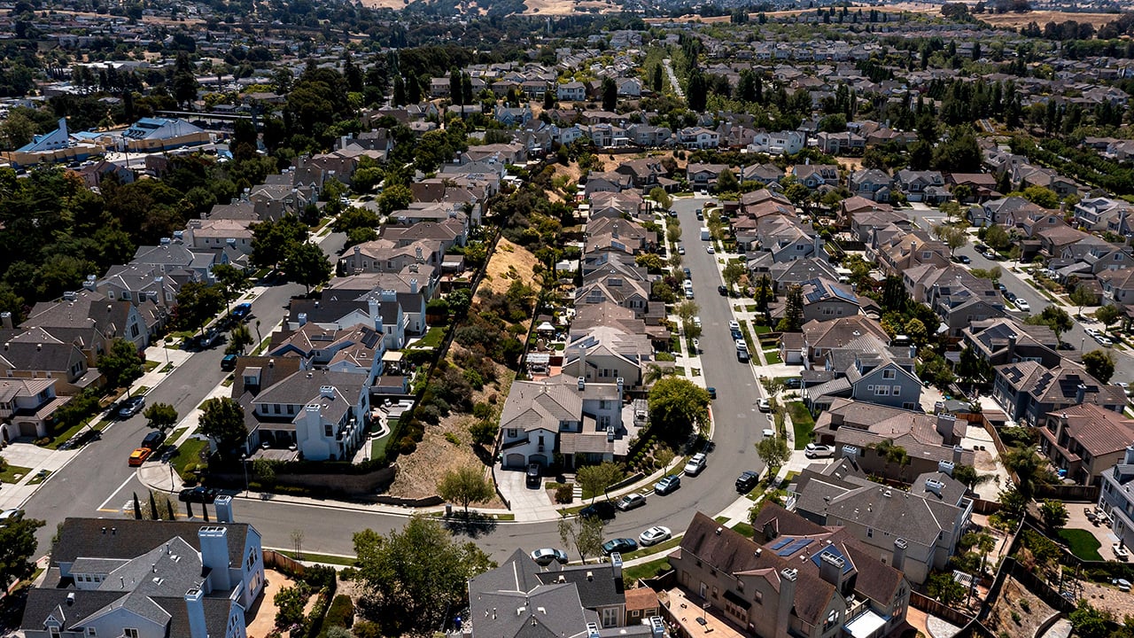 tai-sao-nguoi-trung-quoc-do-xo-mua-nha-o-my