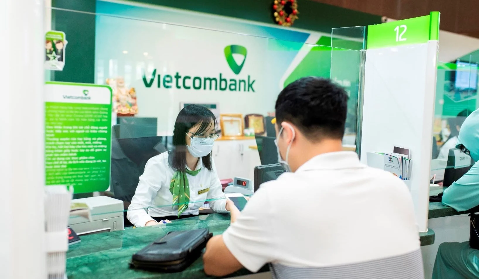 siet-tin-dung-bat-dong-san-dong-tien-chay-vao-san-xuat