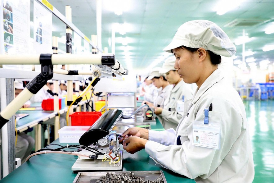 Standard Chartered nâng dự báo tăng trưởng kinh tế năm 2025 của Việt Nam