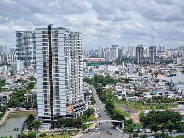 bang-gia-dat-moi-day-gia-can-ho-tang-cao