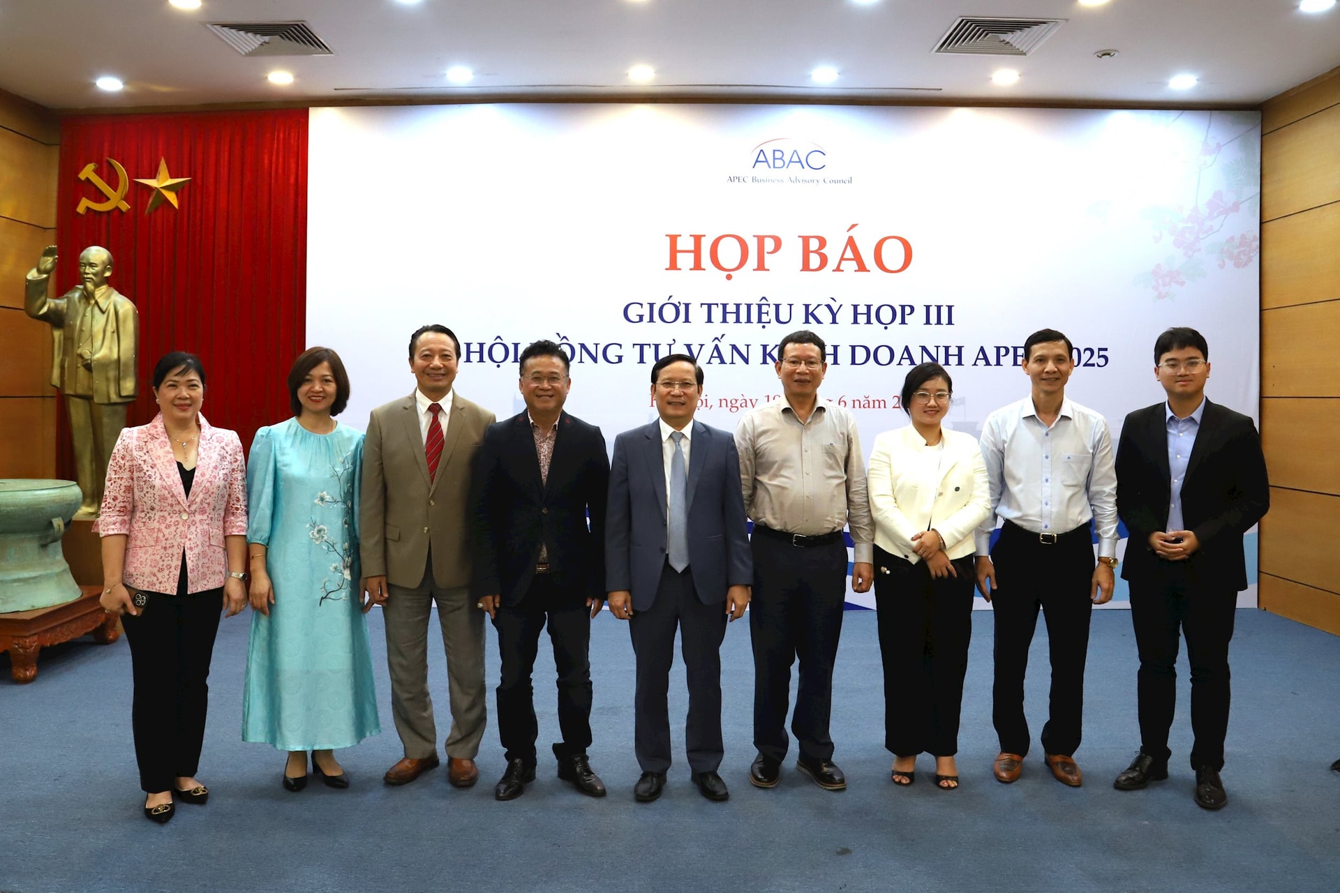 viet-nam-dang-cai-hoi-nghi-abac-iii-2025-tai-hai-phong-khang-dinh-vai-tro-trong-apec