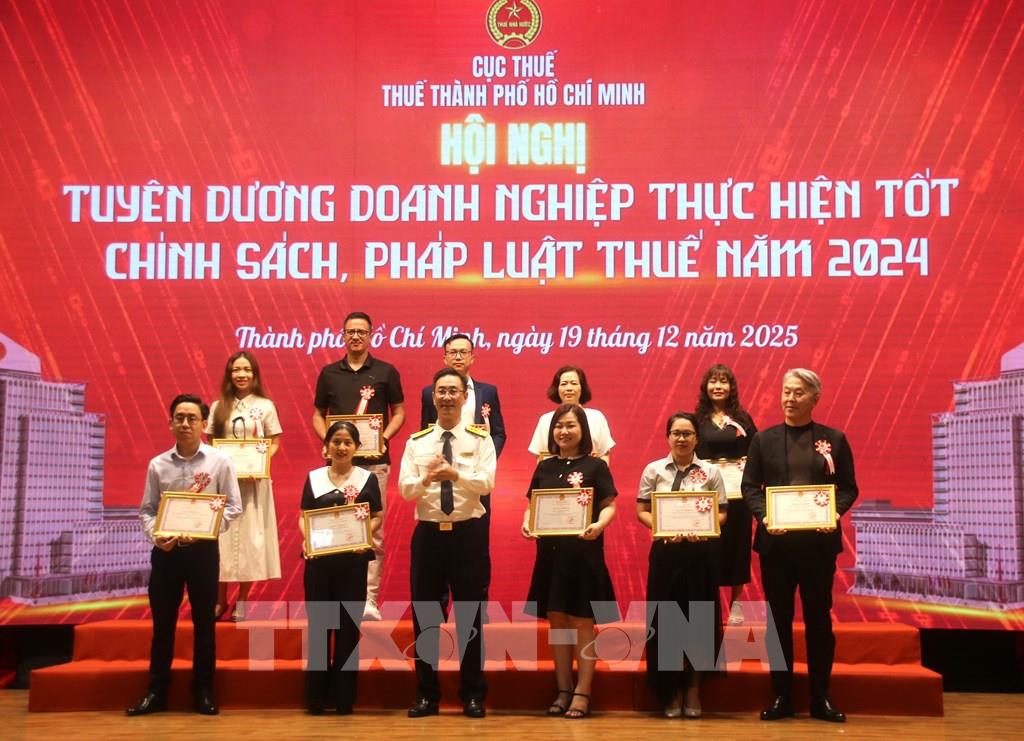 Thuế TP. Hồ Chí Minh vinh danh 262 doanh nghiệp tiêu biểu