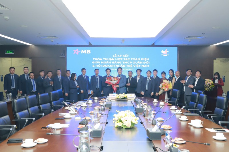 Mb hợp tác hội doanh nhân trẻ.jpg
