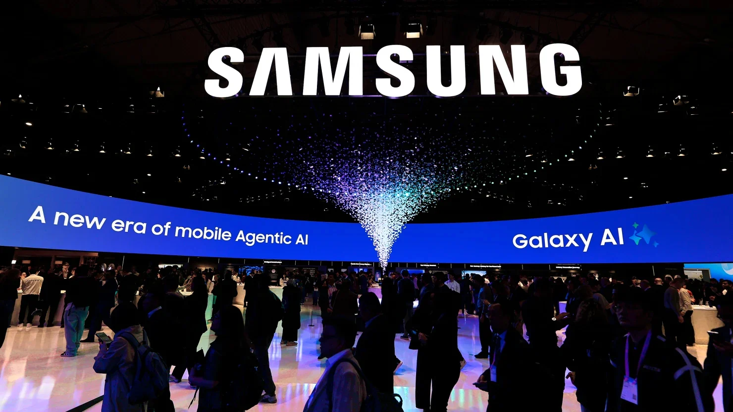 Samsung thu lãi kỷ lục gấp 8 lần nhờ 'cơn sốt' AI