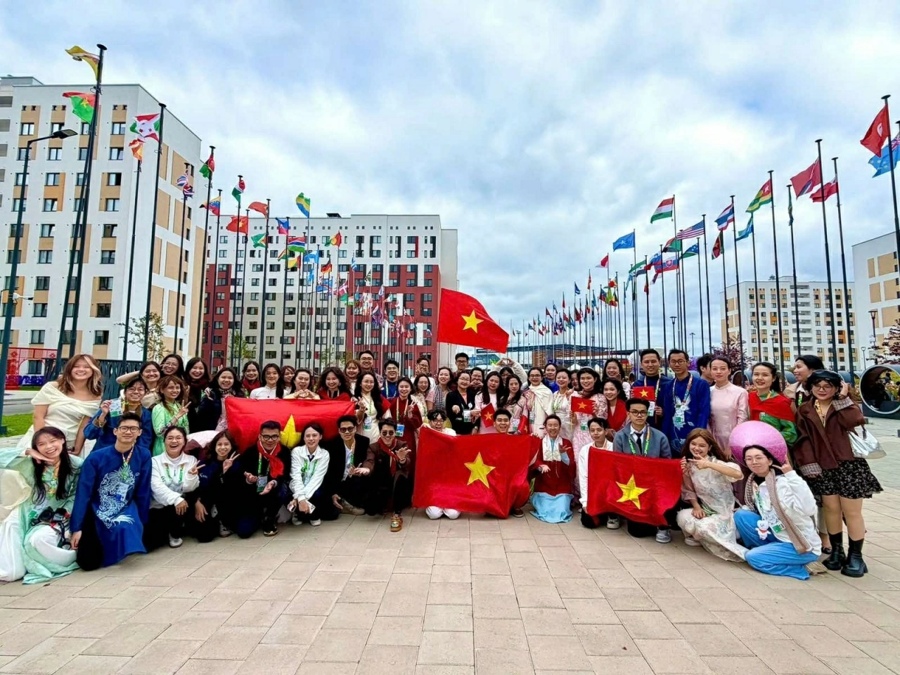 Thế hệ trẻ bắc nhịp cầu, kết nối Việt Nam với thế giới