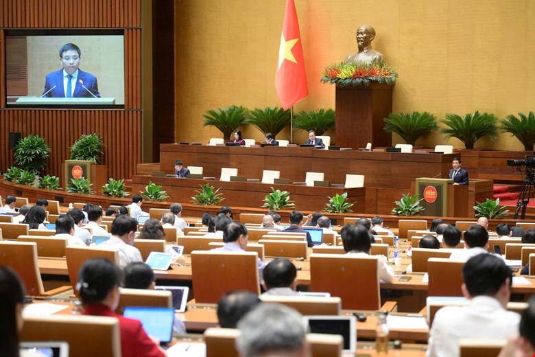 quoc-hoi-dong-y-tang-phan-cap-phan-quyen-trong-quyet-dinh-dieu-chinh-ngan-sach1750819387.jpg