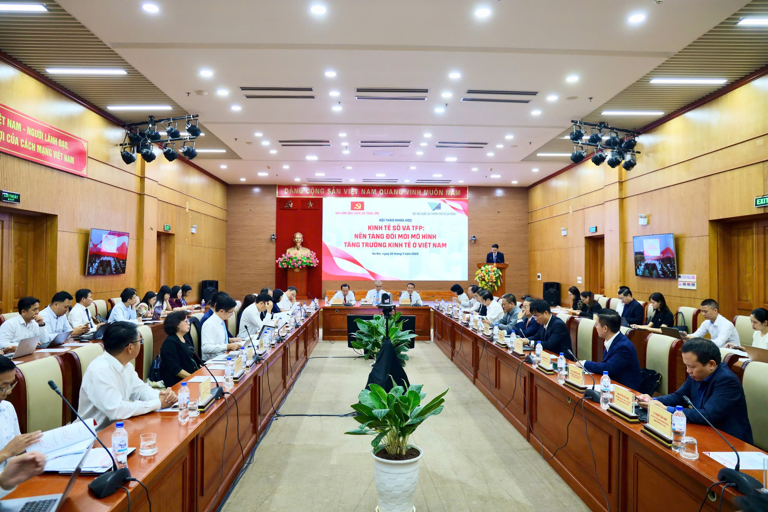 kinh tế số 1.jpg