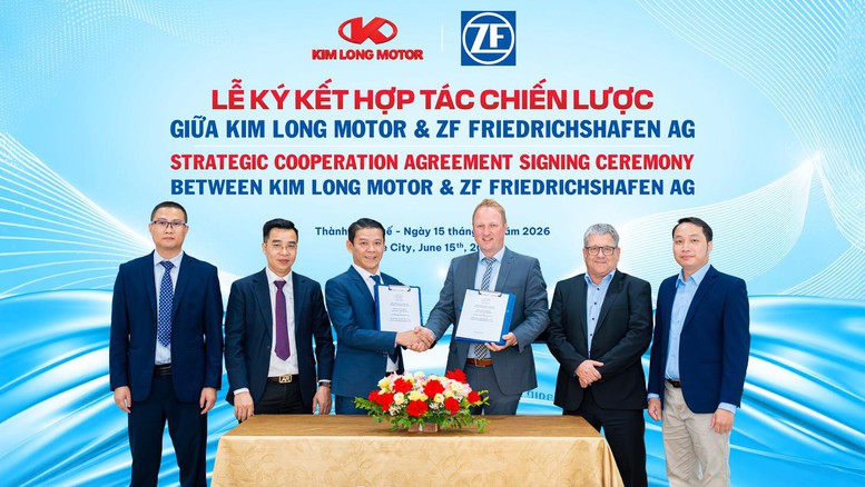 kim-long-motor-hop-tac-zf-group-day-manh-xuat-khau-o-to-thuong-hieu-viet