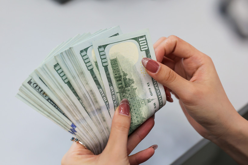 cac-thong-doc-adb-sua-doi-dieu-le-mo-duong-cho-viec-mo-rong-hoat-dong-len-50