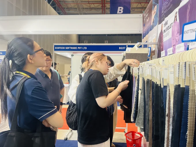 Dệt may Việt Nam xoay xở giữ đơn hàng