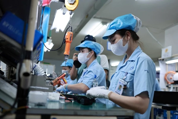 xuat-nhap-khau-vuot-888-ty-usd-lam-sao-de-doanh-nghiep-viet-huong-loi-nhieu-hon