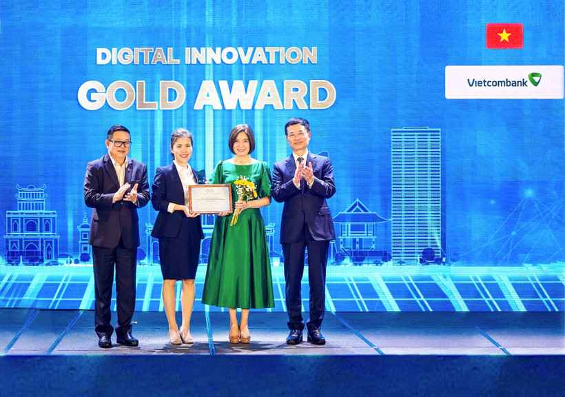 vcb-tablet-dat-giai-vang-hang-muc-digital-innovation-tai-asean-digital-awards
