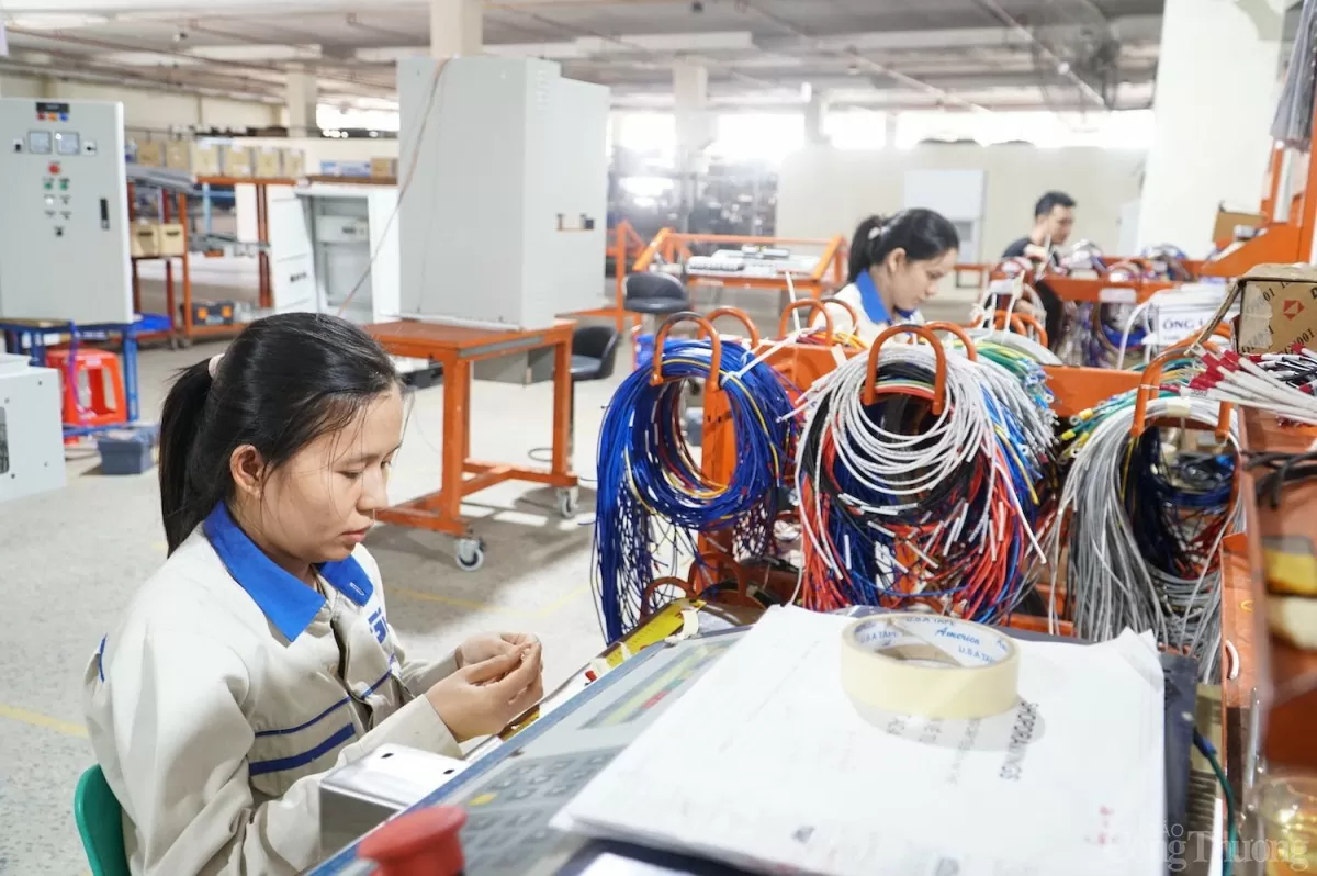 nghi-quyet-68-nqtw-coi-chiec-ao-da-chat-cho-kinh-te-tu-nhan