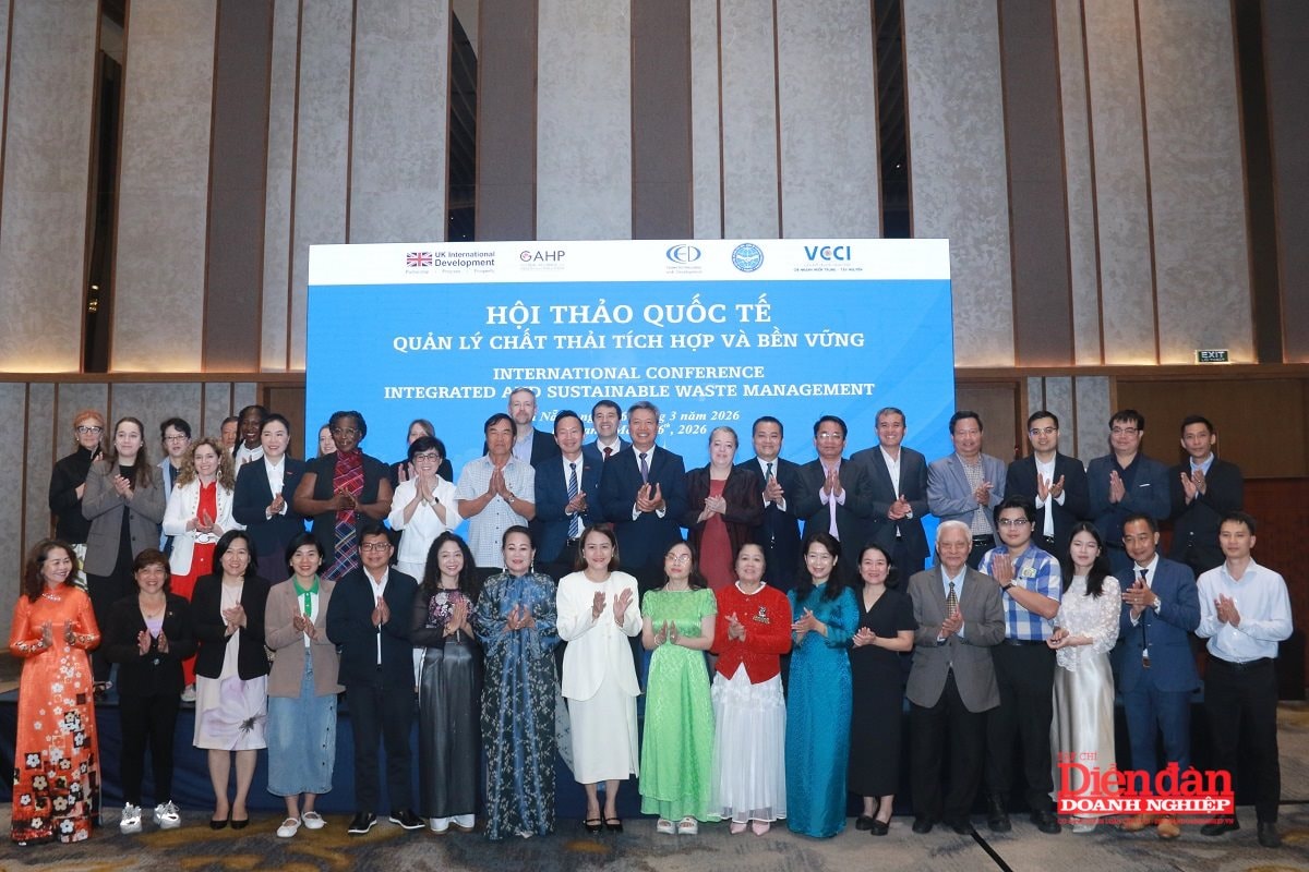 cong-nhan-va-quan-ly-rac-thai-nhu-tai-nguyen