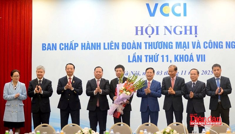 pgs-ts-ho-sy-hung-duoc-bau-giu-chuc-chu-tich-vcci-nhiem-ky-2021-2026