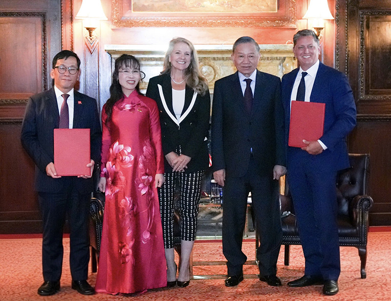 vietjet-ky-ket-voi-starlink-dua-internet-toc-do-cao-len-cac-chuyen-bay-toan-cau-cua-hang