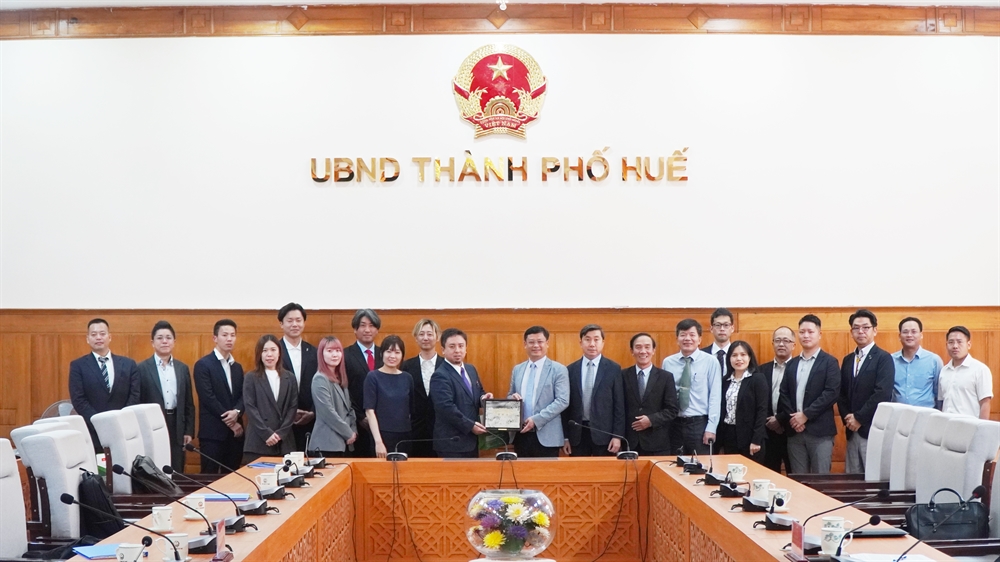 Cac_i_biu_chp_hinh_lu_nim.jpg