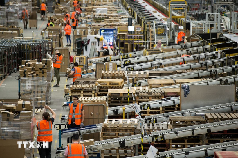 chinh-sach-thue-moi-cua-my-day-thuong-mai-dien-tu-toan-cau-vao-the-kho