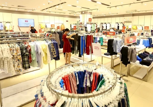 thuong-hieu-ban-le-ngay-cang-chuong-trung-tam-thuong-mai