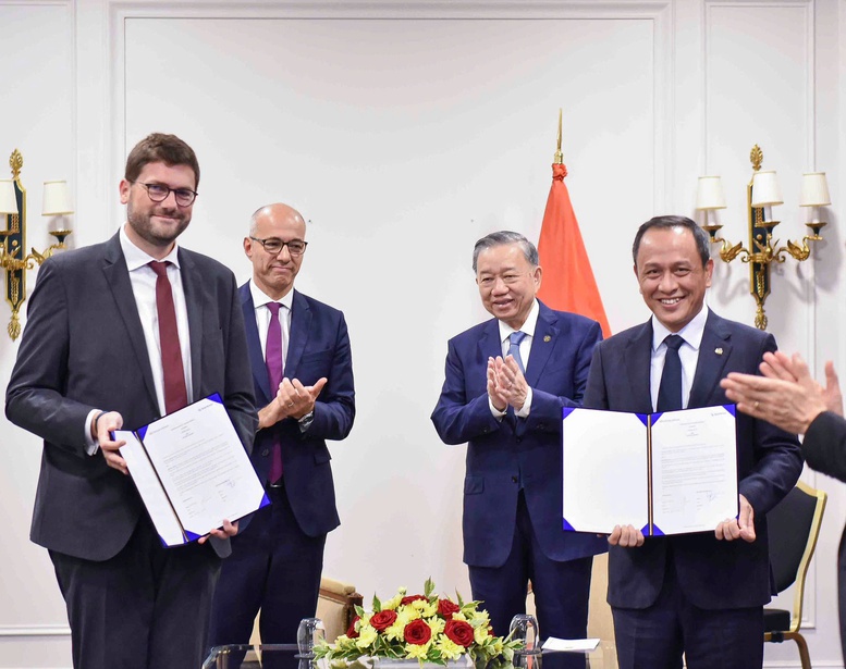 vietnam-airlines-hop-tac-voi-safran-seats-bao-duong-nang-cap-may-bay