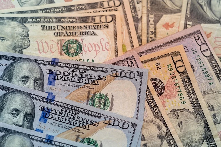 usd-trai-phieu-hay-vang-dau-la-noi-tru-an-an-toan-nhat