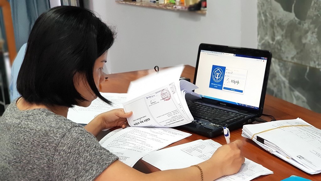 Cắt giảm tối đa các thủ tục hành chính để hỗ trợ doanh nghiệp nhỏ và vừa