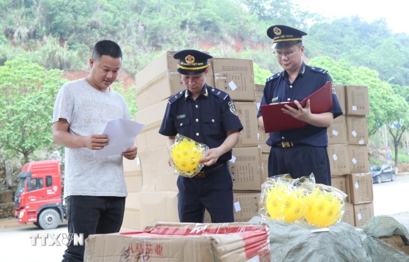 thuong-mai-xuyen-bien-gioi-thuc-day-quan-he-trung-quoc-viet-nam