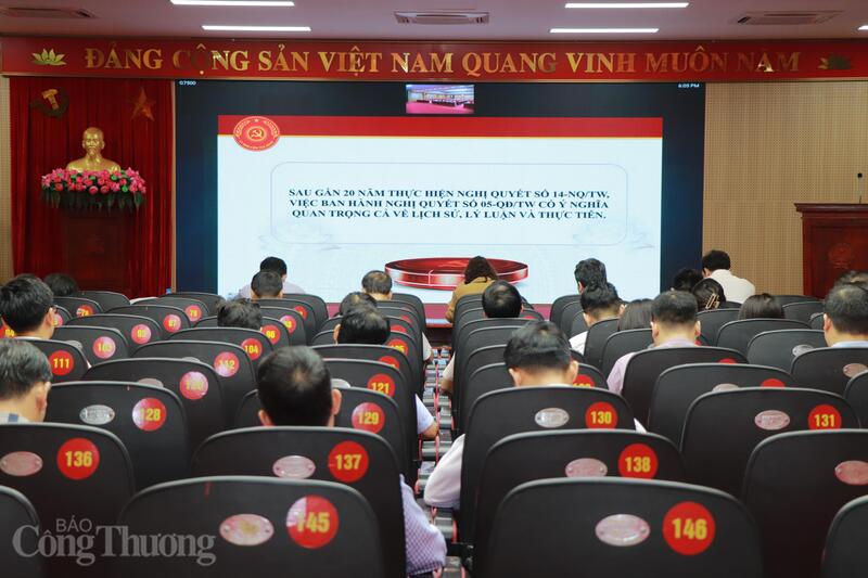 Hội nghị toàn quốc quán triệt và triển khai Nghị quyết 05-NQ/TW