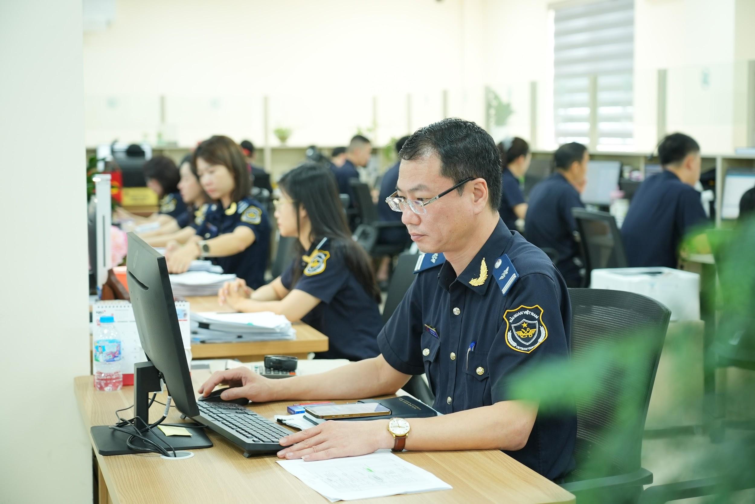 Phân cấp 65 thủ tục xuất nhập khẩu, doanh nghiệp cần cập nhật đầu mối xử lý