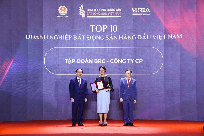 tap-doan-brg-va-cong-ty-thanh-pho-thong-minh-bac-ha-noi-nhan-giai-thuong-lon