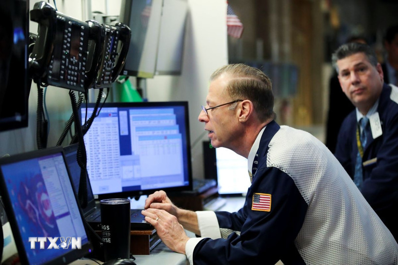 Thị trường chứng khoán Mỹ giảm điểm do lo ngại về 'bong bóng AI'