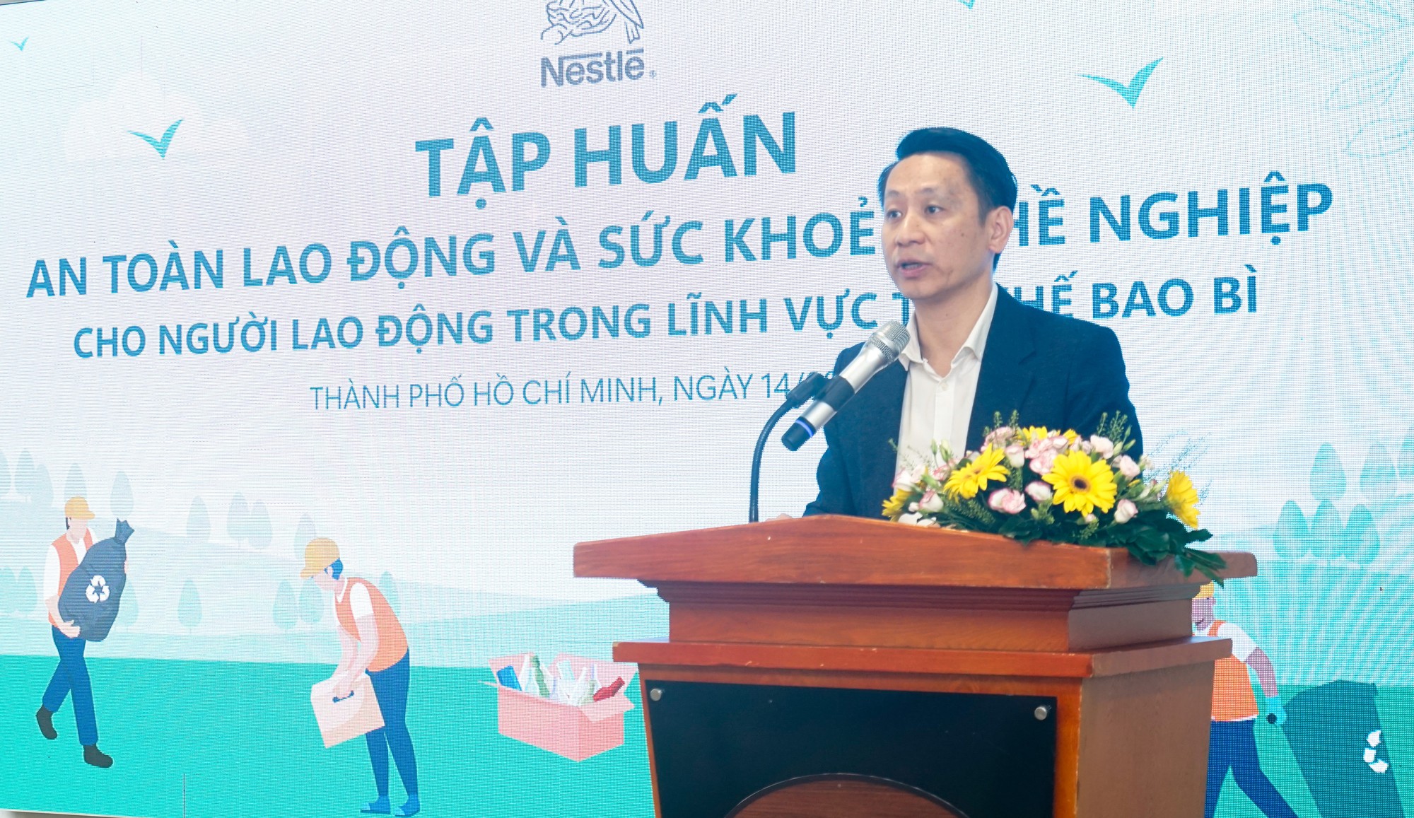 Nestlé Việt Nam thúc đẩy thực hành an toàn vệ sinh lao động trong quản lý rác thải