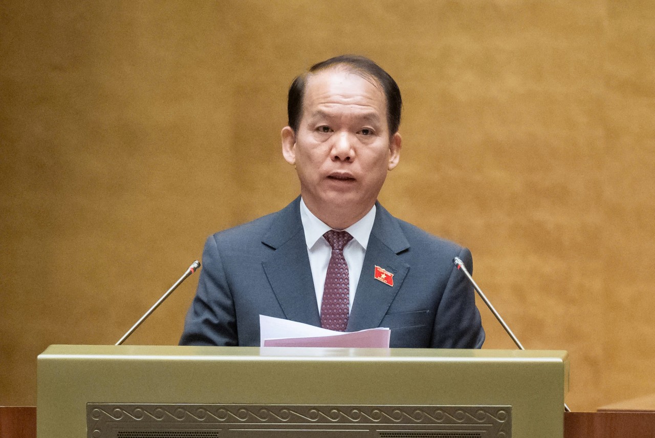 quoc-hoi-thong-qua-nghi-quyet-ve-xu-ly-mot-so-van-de-khi-sap-xep-bo-may