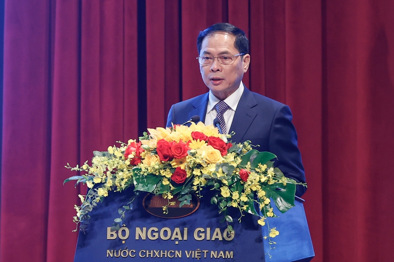 nang-tam-doi-ngoai-gop-phan-tao-da-cho-dat-nuoc-but-pha-vung-buoc-vao-ky-nguyen-moi