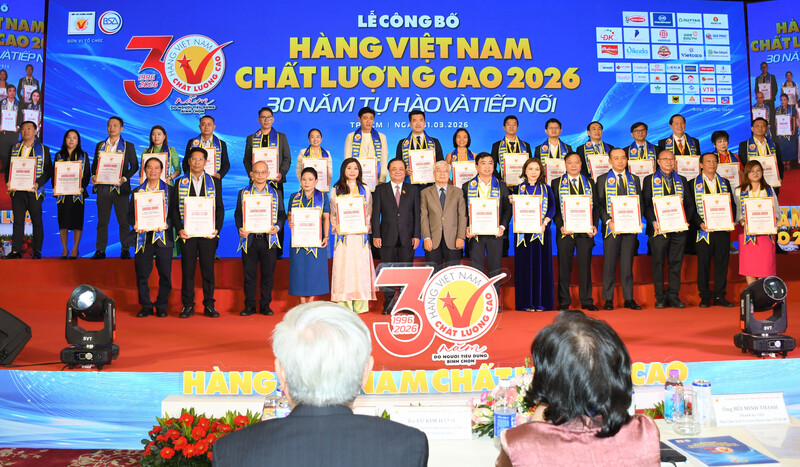 hang-viet-nam-chat-luong-cao-30-nam-kien-tao-niem-tin-va-nang-chuan-hang-viet