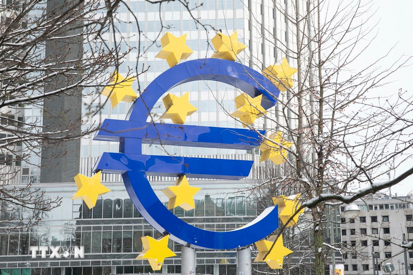 S&P Global: Hoạt động kinh doanh của Eurozone vẫn tăng trưởng ổn định
