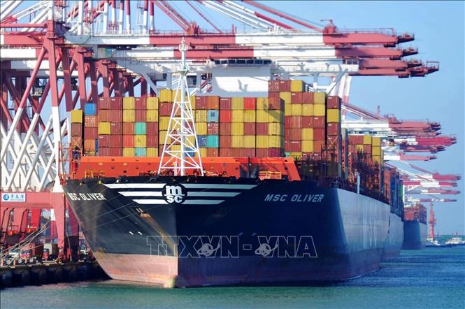 doanh-nghiep-xuat-khau-trung-quoc-tim-cach-ne-thue-quan