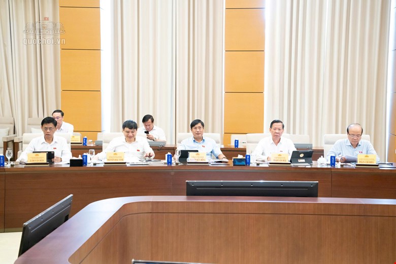 Ủy ban Thường vụ Quốc hội cho ý kiến sửa Luật Đất đai, Luật Nhà ở, Luật Kinh doanh bất động sản