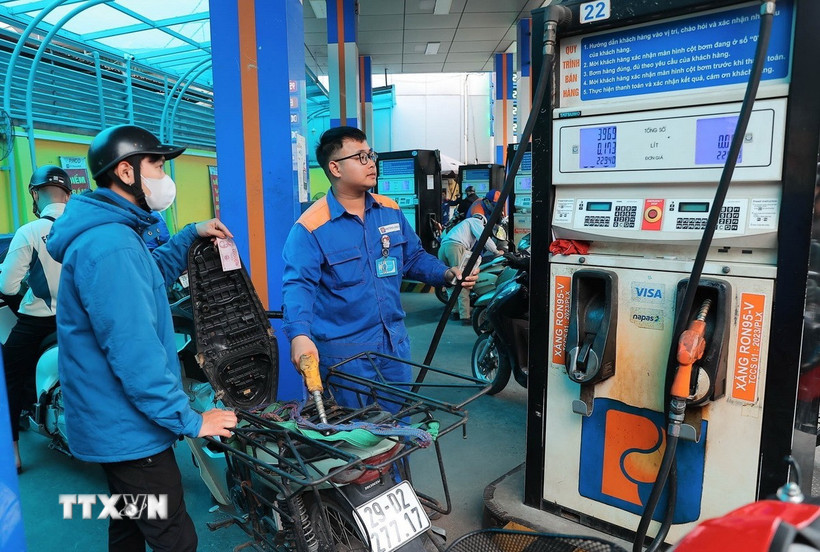 doanh-nghiep-chu-dong-dam-bao-nguon-cung-va-du-phong-xang-dau