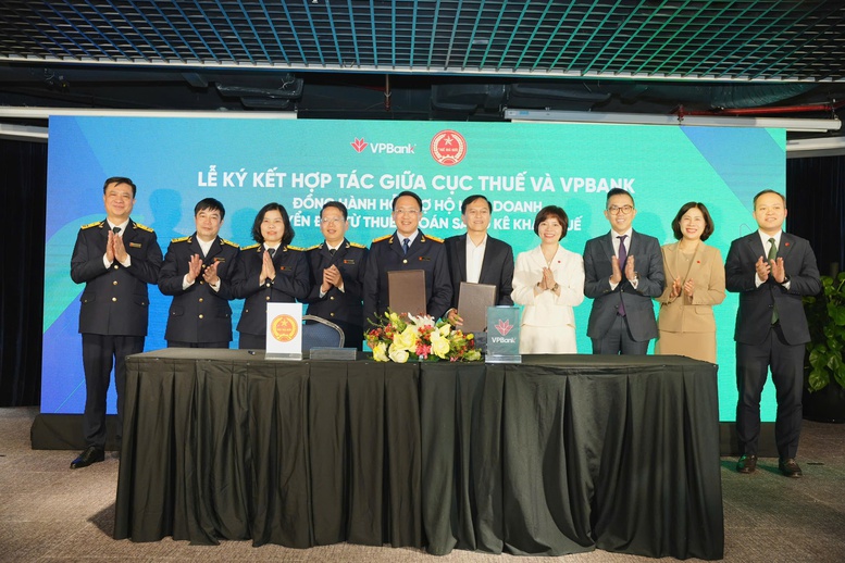 vpbank-ho-tro-ho-kinh-doanh-chuyen-doi-sang-ke-khai-thue