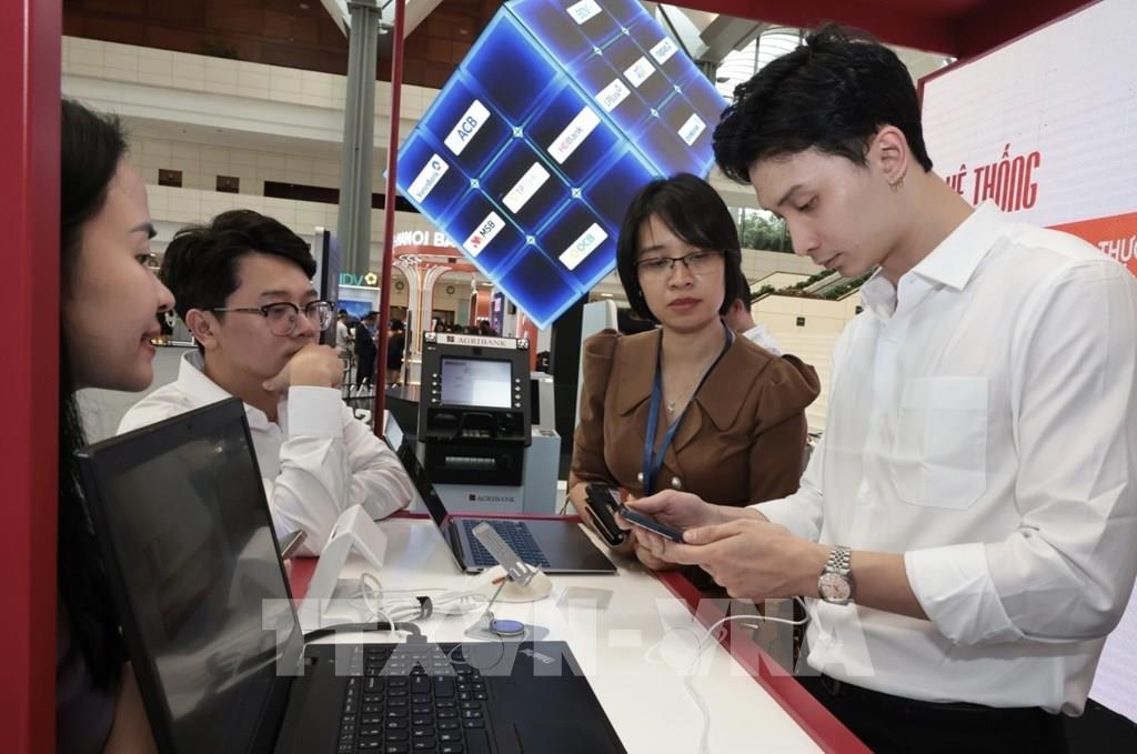 Nghịch lý dòng tiền trước ngưỡng cửa minh bạch - Bài cuối: Khơi thông dòng chảy số: Chờ nhịp “khớp lệnh” từ chính sách