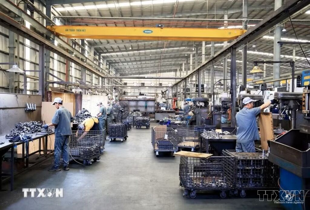 nghi-quyet-10-nqtw-chinh-sach-va-ha-tang-loi-the-moi-trong-thu-hut-fdi