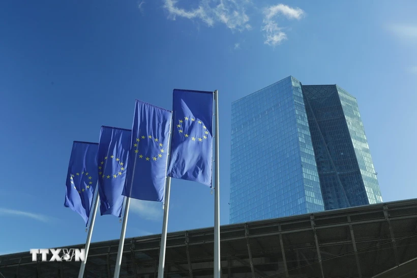 ngan-hang-trung-uong-chau-au-muc-tieu-lam-phat-2-trong-tam-tay