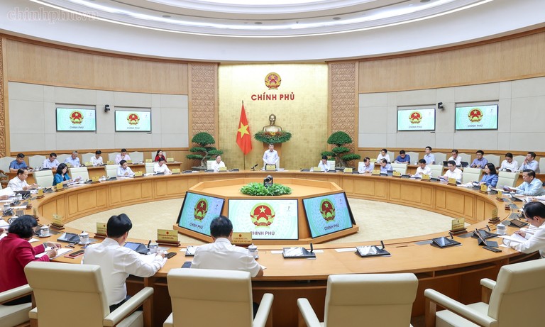 Chính phủ thúc tăng tốc, tạo đà bứt phá cho những tháng cuối năm 2026