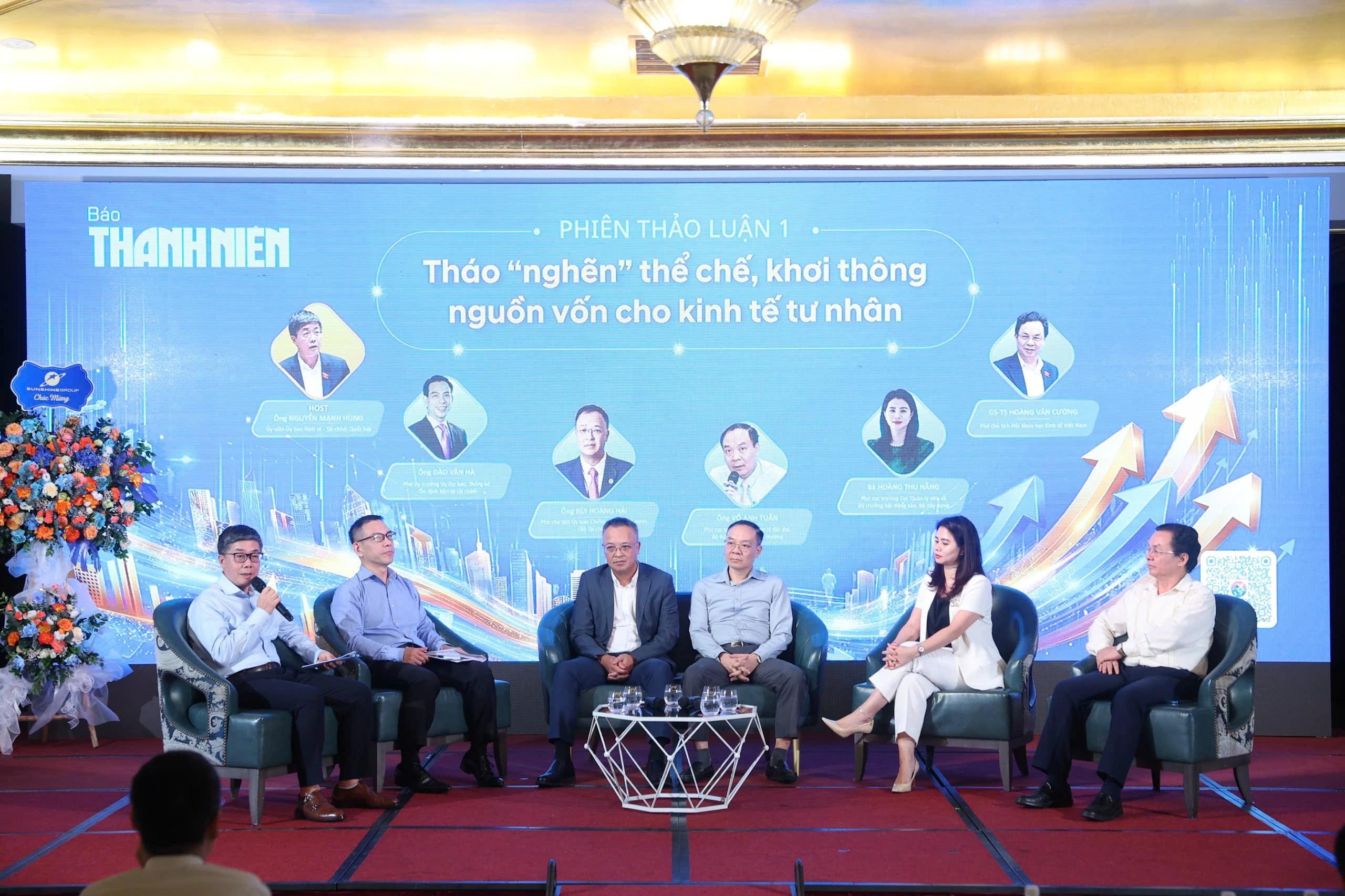 go-diem-nghen-von-the-che-de-kinh-te-tu-nhan-tro-thanh-dong-luc-tang-truong