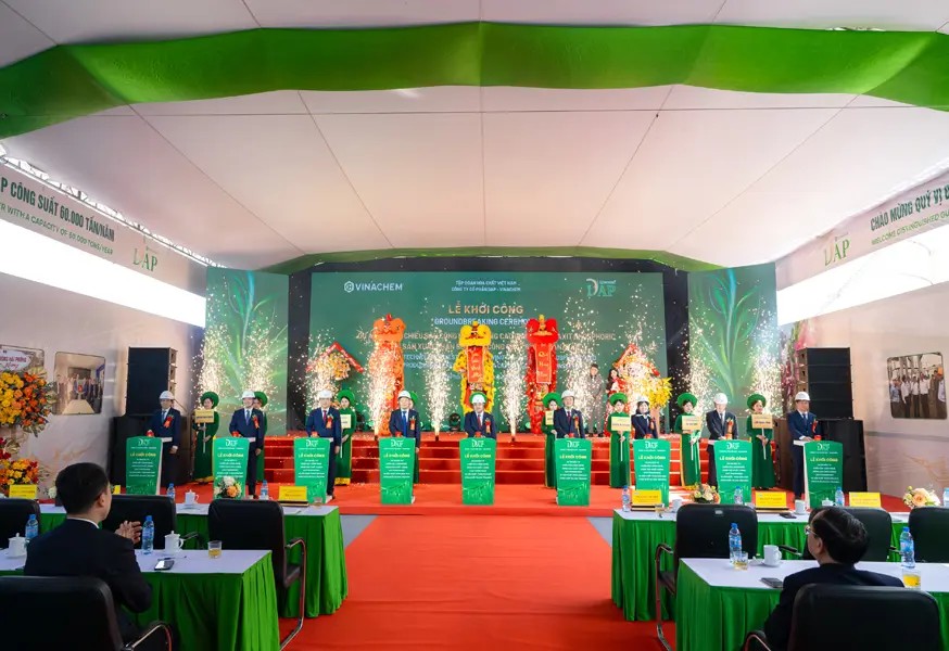 tu-dau-tu-chieu-sau-den-hoa-chat-cong-nghe-cao-dap-vinachem-mo-huong-tham-gia-chuoi-gia-tri-ban-dan