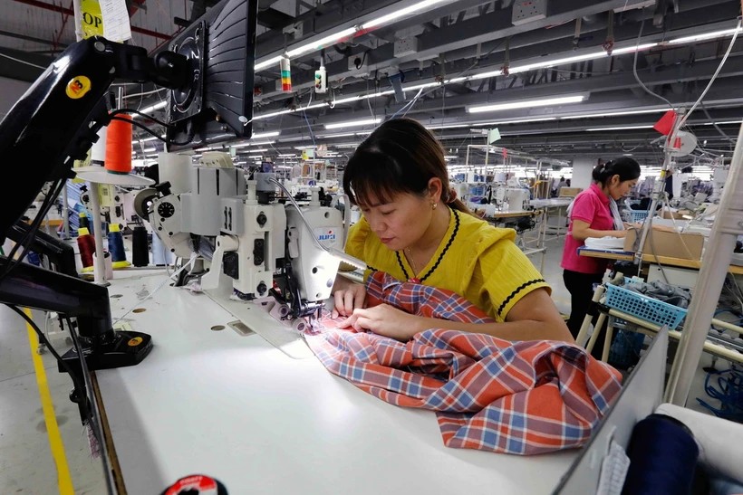 viet-nam-dang-ngay-cang-khang-dinh-vi-the-tren-thi-truong-toan-cau