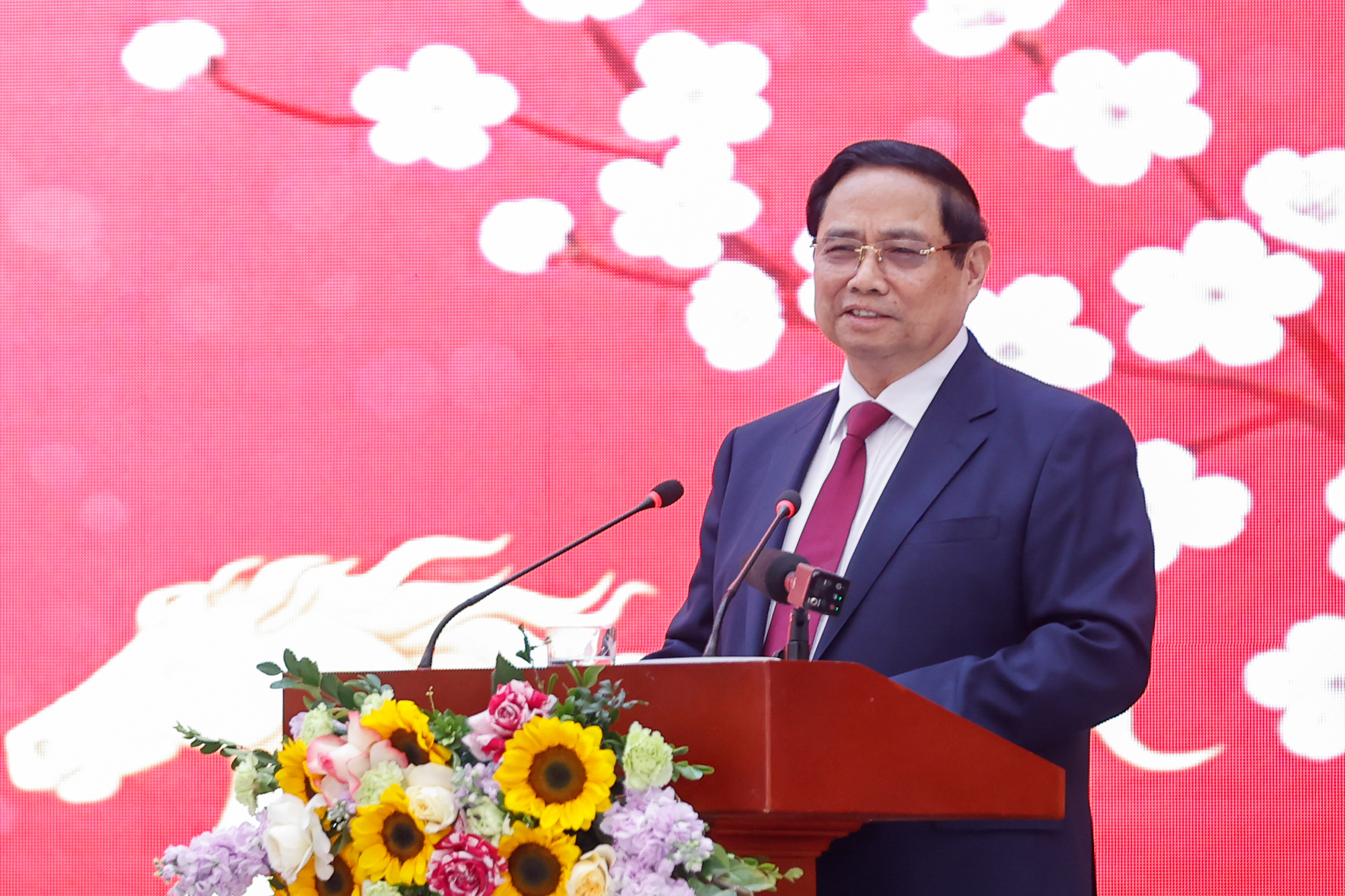 thu-tuong-khoa-hoc-xa-hoi-va-nhan-van-la-nen-tang-tu-duy-la-kim-chi-nam-cho-hoach-dinh-duong-loi