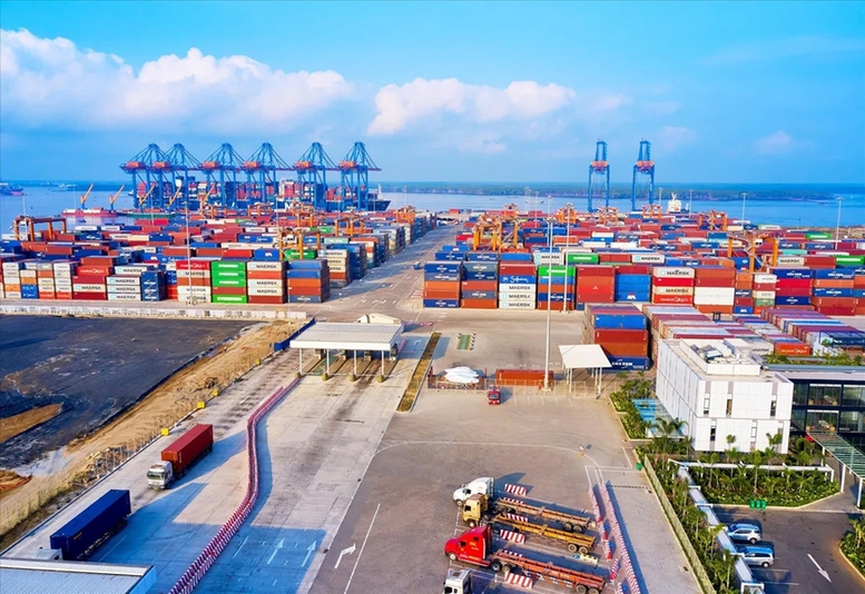 4 tháng: Kim ngạch xuất nhập khẩu tăng 24,2% so với cùng kỳ